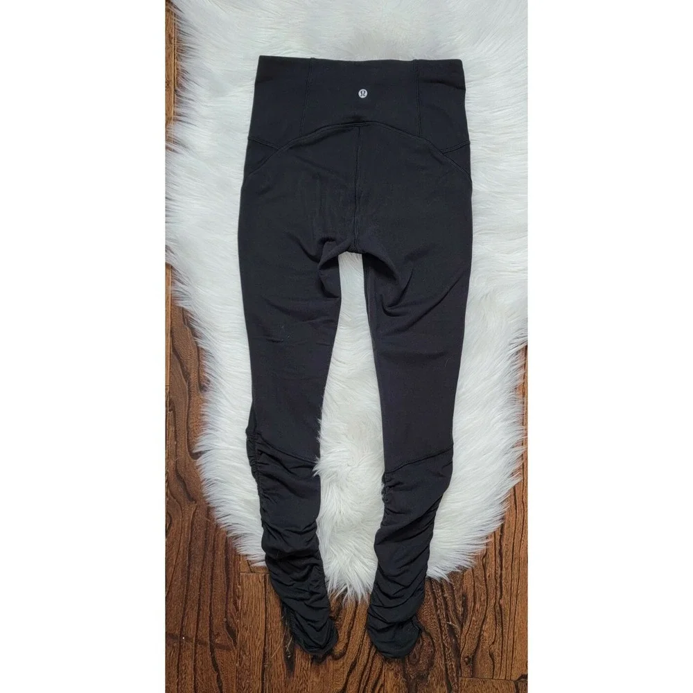 LULULEMON Ready to Rulu Legging 28